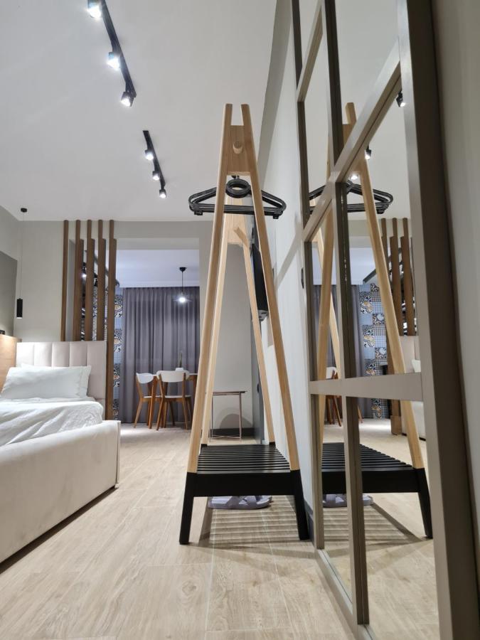 Tam Serviced Studio Apartment Myslym Shyri No1 티라나 외부 사진