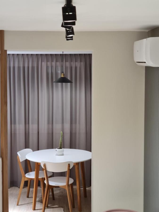 Tam Serviced Studio Apartment Myslym Shyri No1 티라나 외부 사진