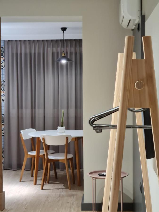 Tam Serviced Studio Apartment Myslym Shyri No1 티라나 외부 사진